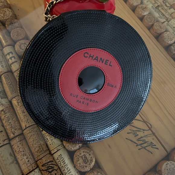 Chanel vintage 45 RPM Record Purse: incredibly Rare, pristine condition - Picture 4 of 9